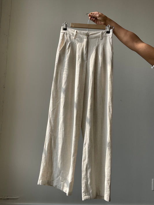 Alexandra Classic Cotton Pants In Natural