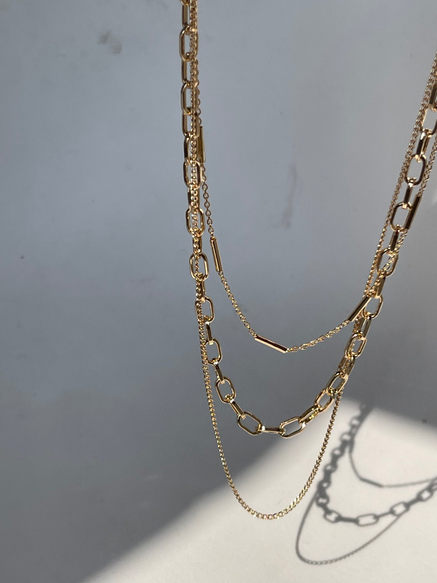 Sonia Tri Link Chain Layered Bar Necklace In Gold