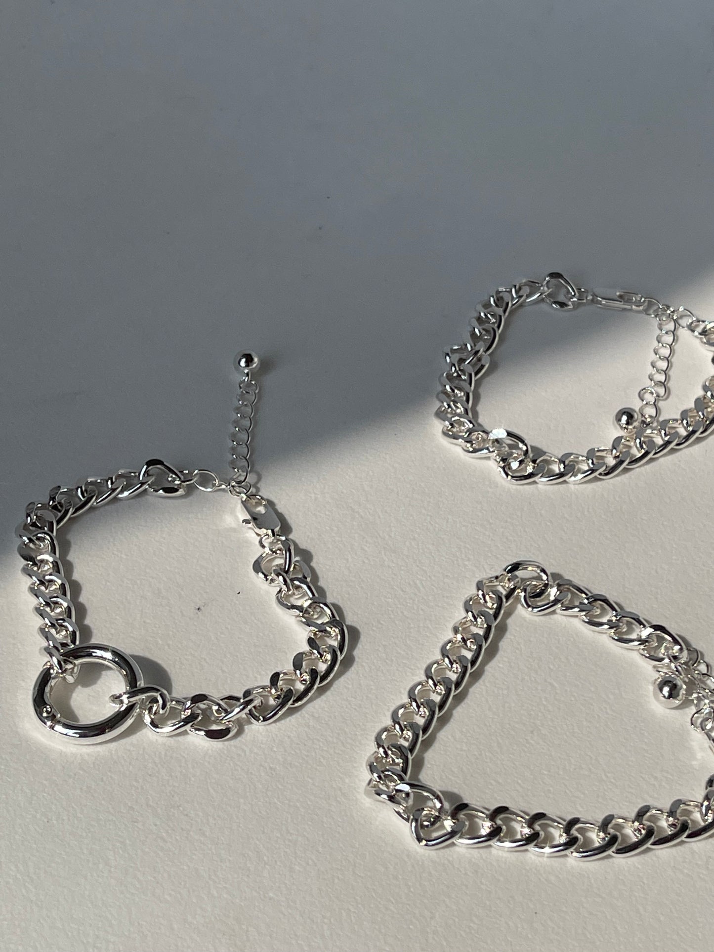 Hewitt Chunky Curb Chain Bracelet Set In Silver