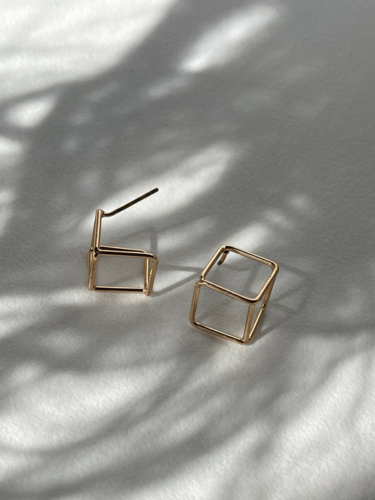 Alton Mini Cube Stud Earring In Gold