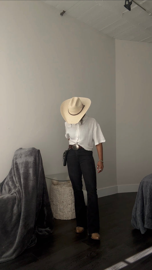 Chelsea Hight - Rise Flared Cowboy Denim Jean In Vintage Black