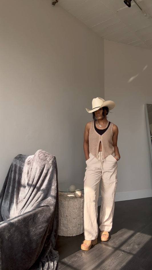 Peyton Cotton Cargo Pants In Cream Taupe
