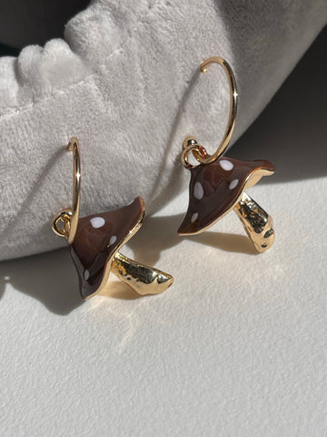 Alice Mushroom Drop Earring In Brown