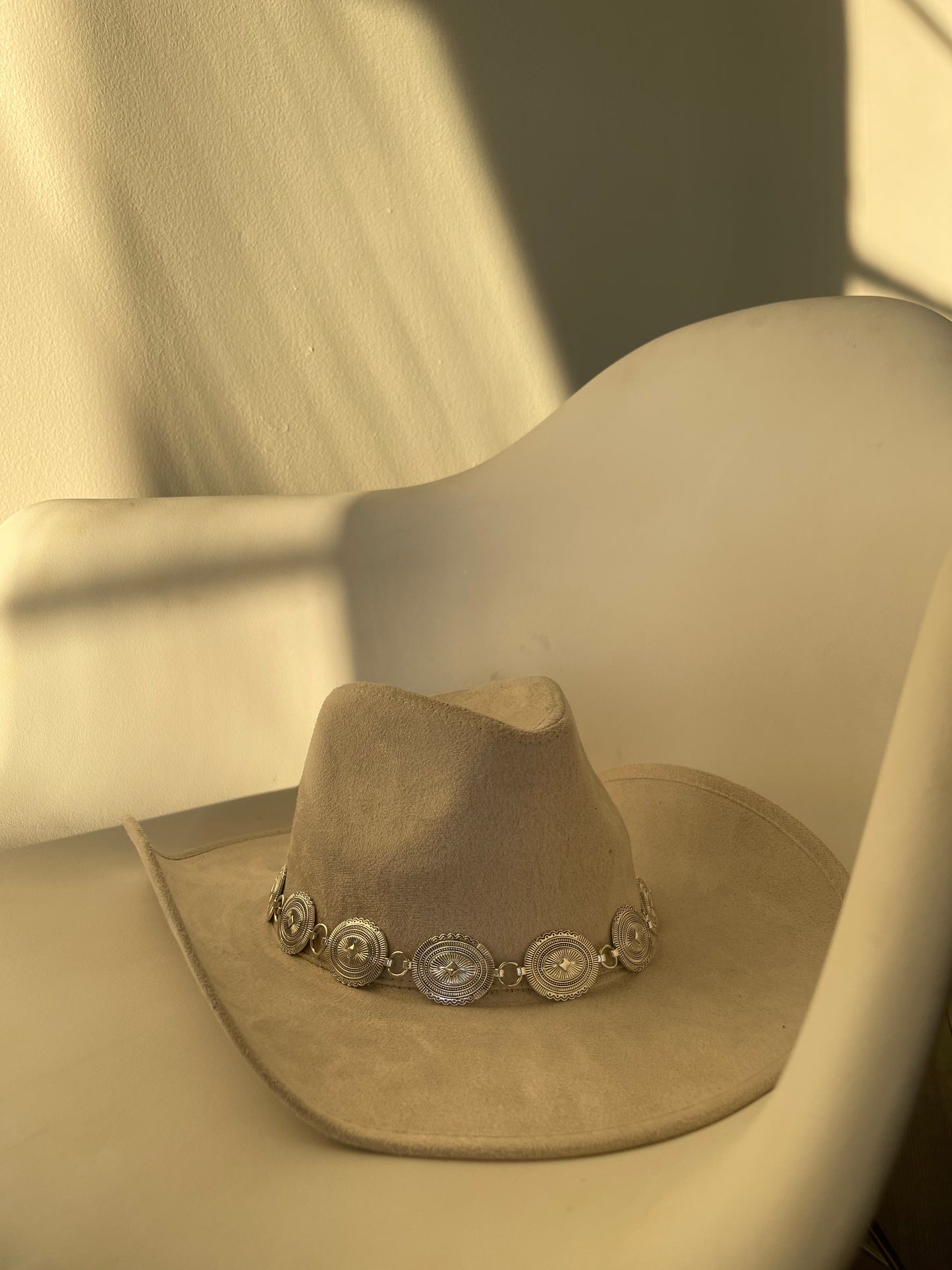 Hannah Western Silver Belt Cowboy Hat In Ivory Cream