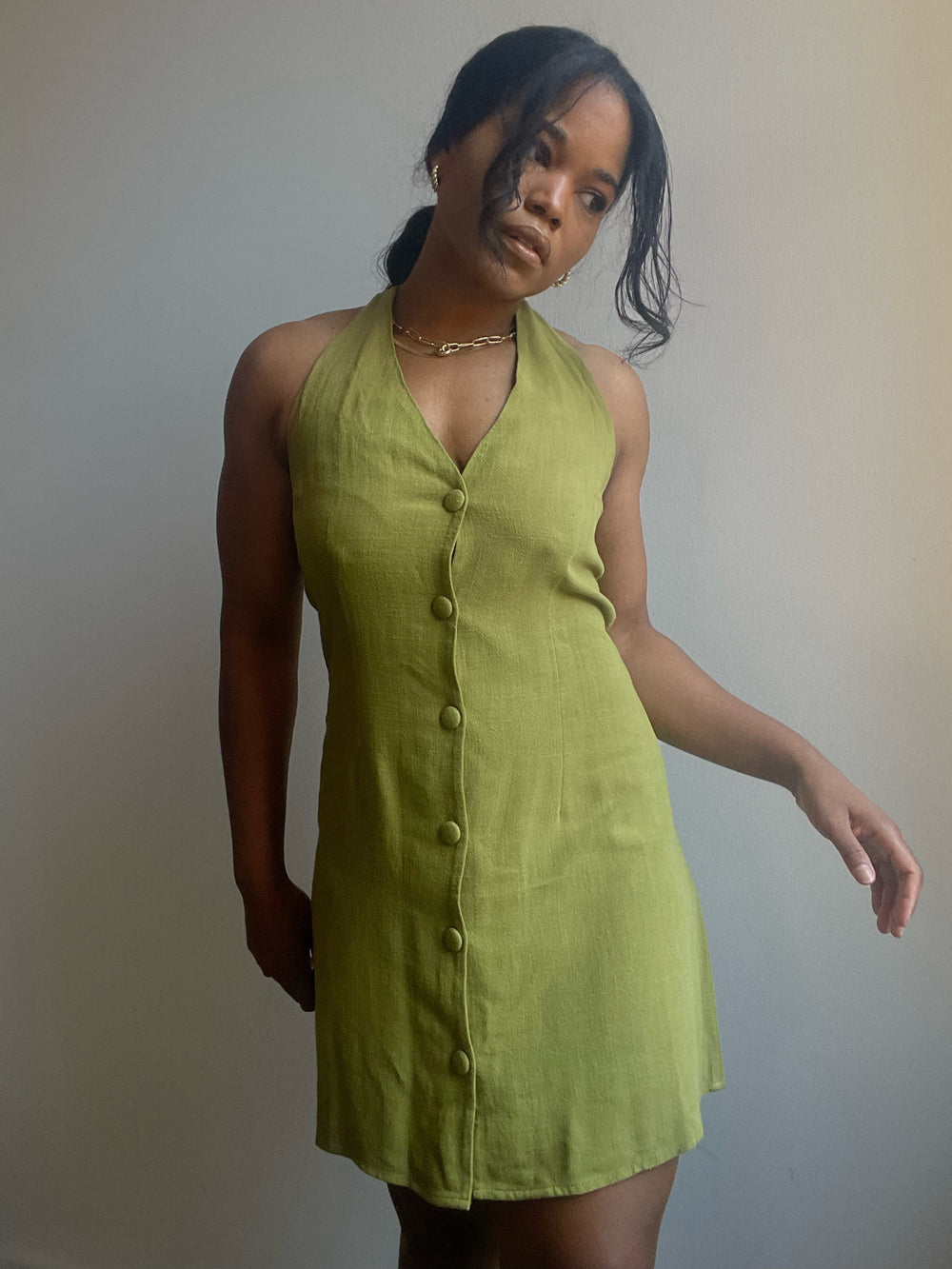 Donna Linen Button Down Halter Dress In Green