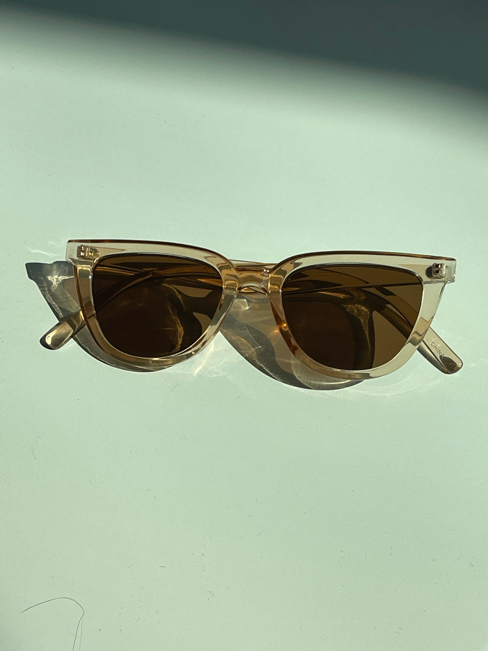 Regina Retro Square Sunglasses In Tangerine