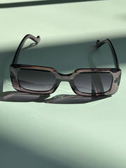 Melody Retro Square Sunglasses In Plum