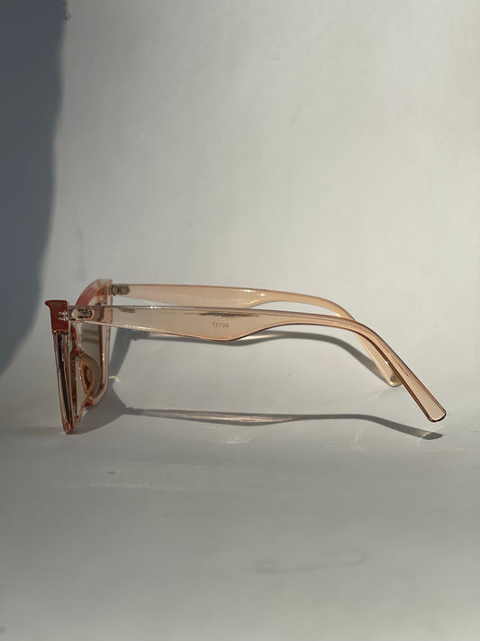 Muir Cat Eye Sunglasses In Transparent Tangerine
