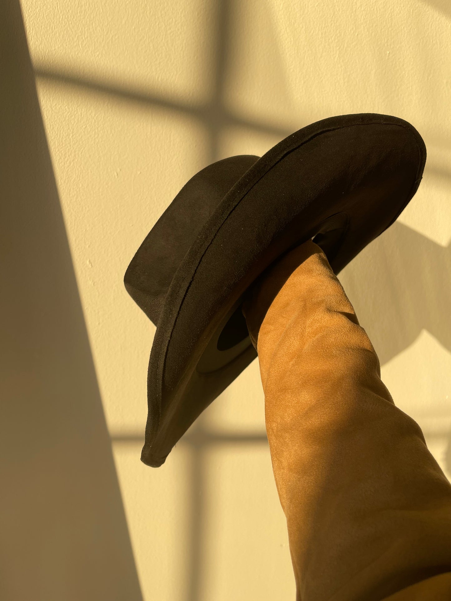 Carla Woven Belt Cowboy Hat In Black