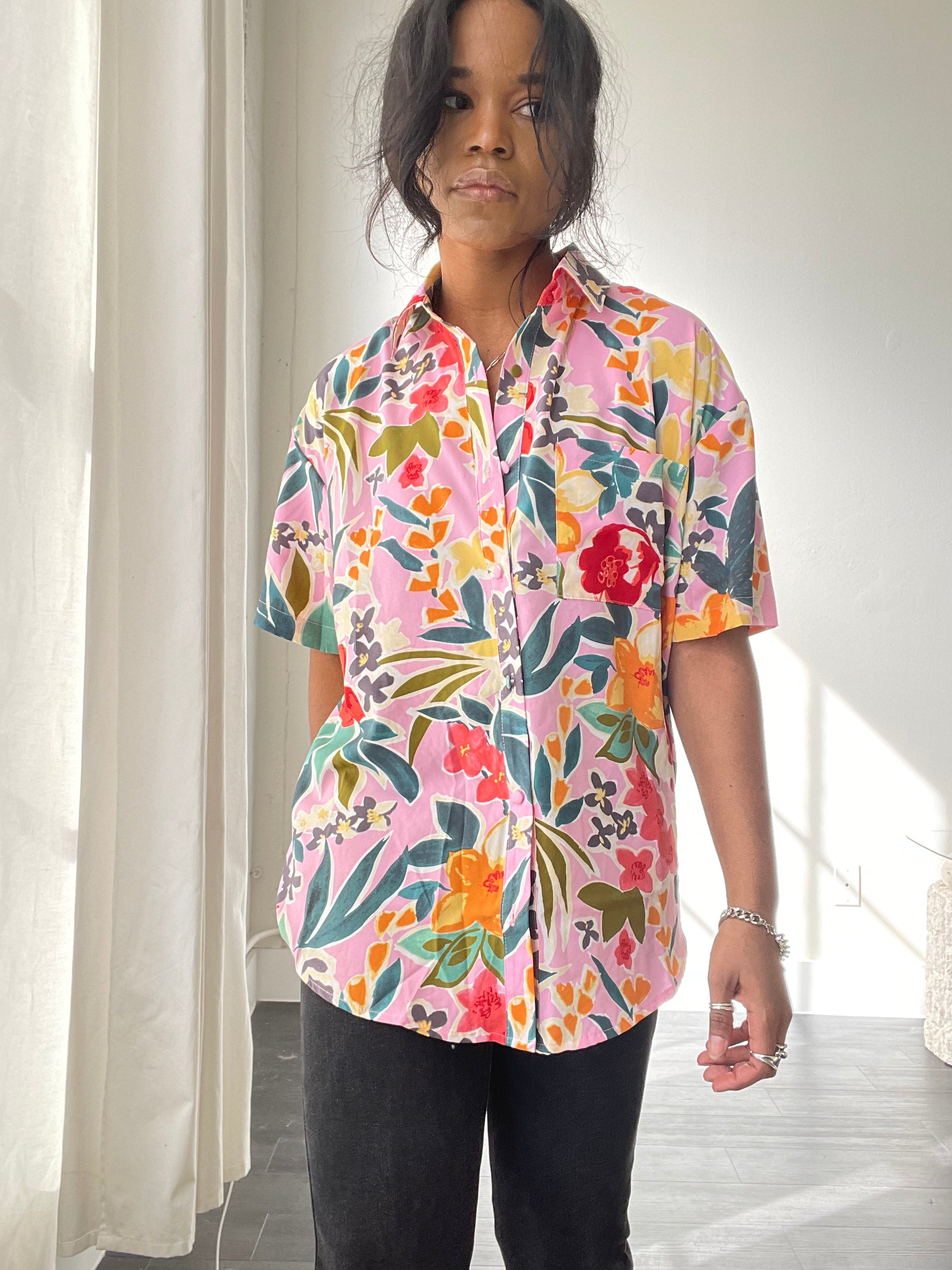 Carmen 80s Style Floral Short Sleeve Button Down Shirt In Bubble Gum – K.  A. Classics