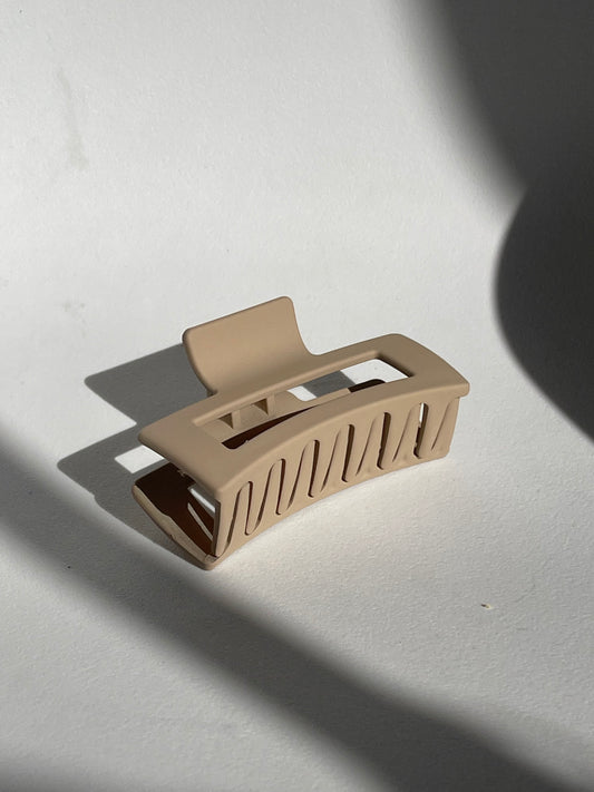 Sonia Modern Hair Claw Clip In Matte Taupe