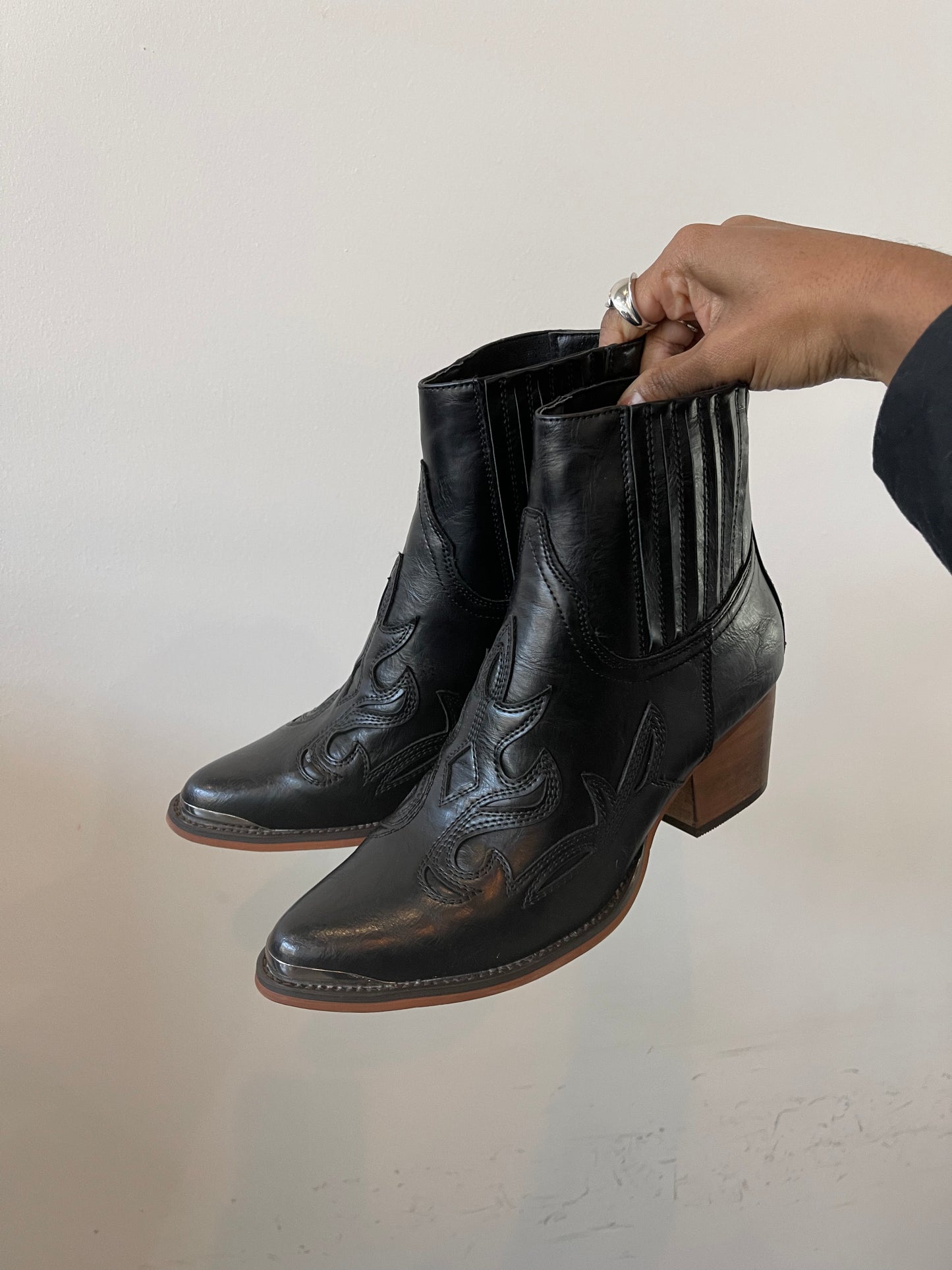 Llewellyn Silver Toe Cowboy Boot In Black K. A. Classics