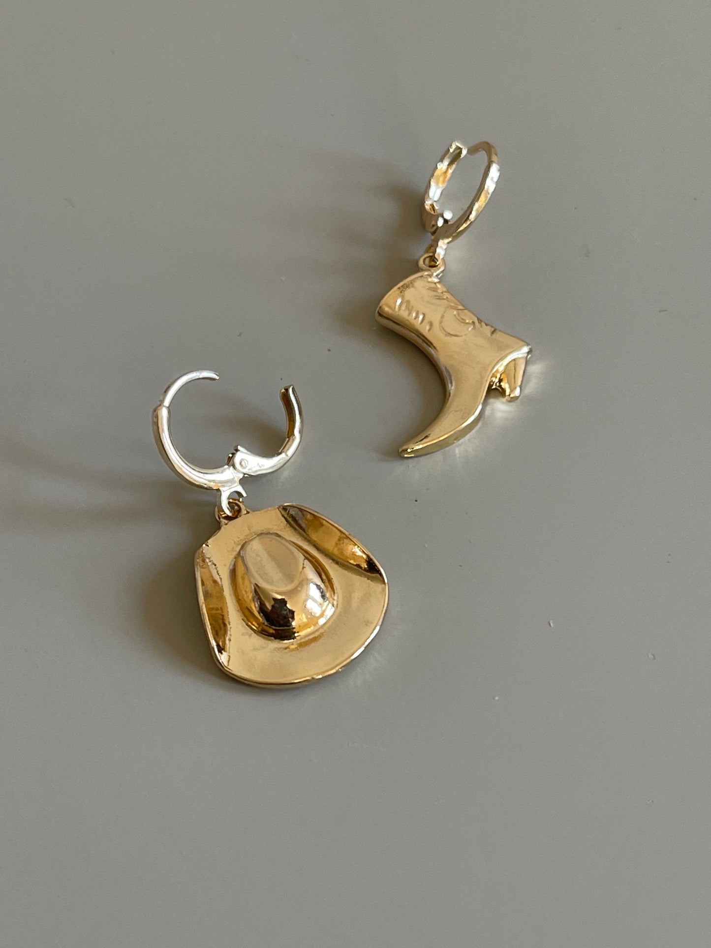 Corky Cowboy Hat & Boot Earring In Gold