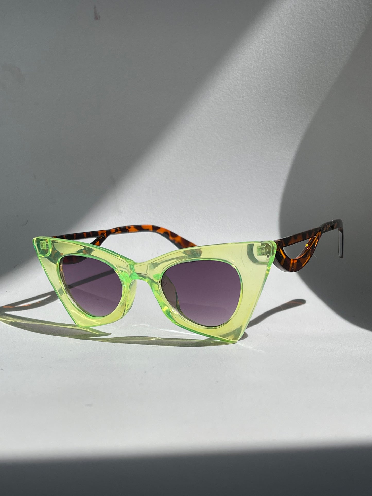Gia Angled Cat-Eye Sunglasses In Neon Lemon