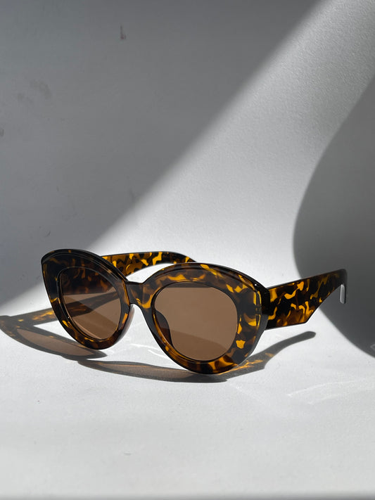 Dita Chunky Cat-Eye Sunglasses In Tortoise