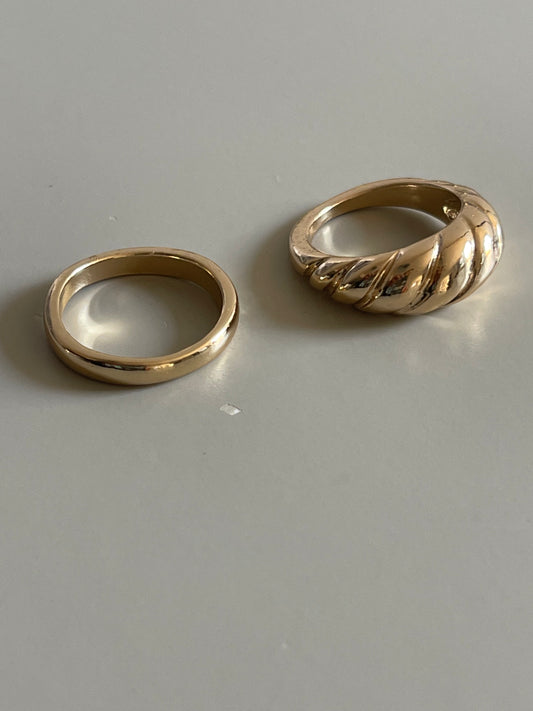 Classic Jumbo Twist & Band Ring Set In Gold