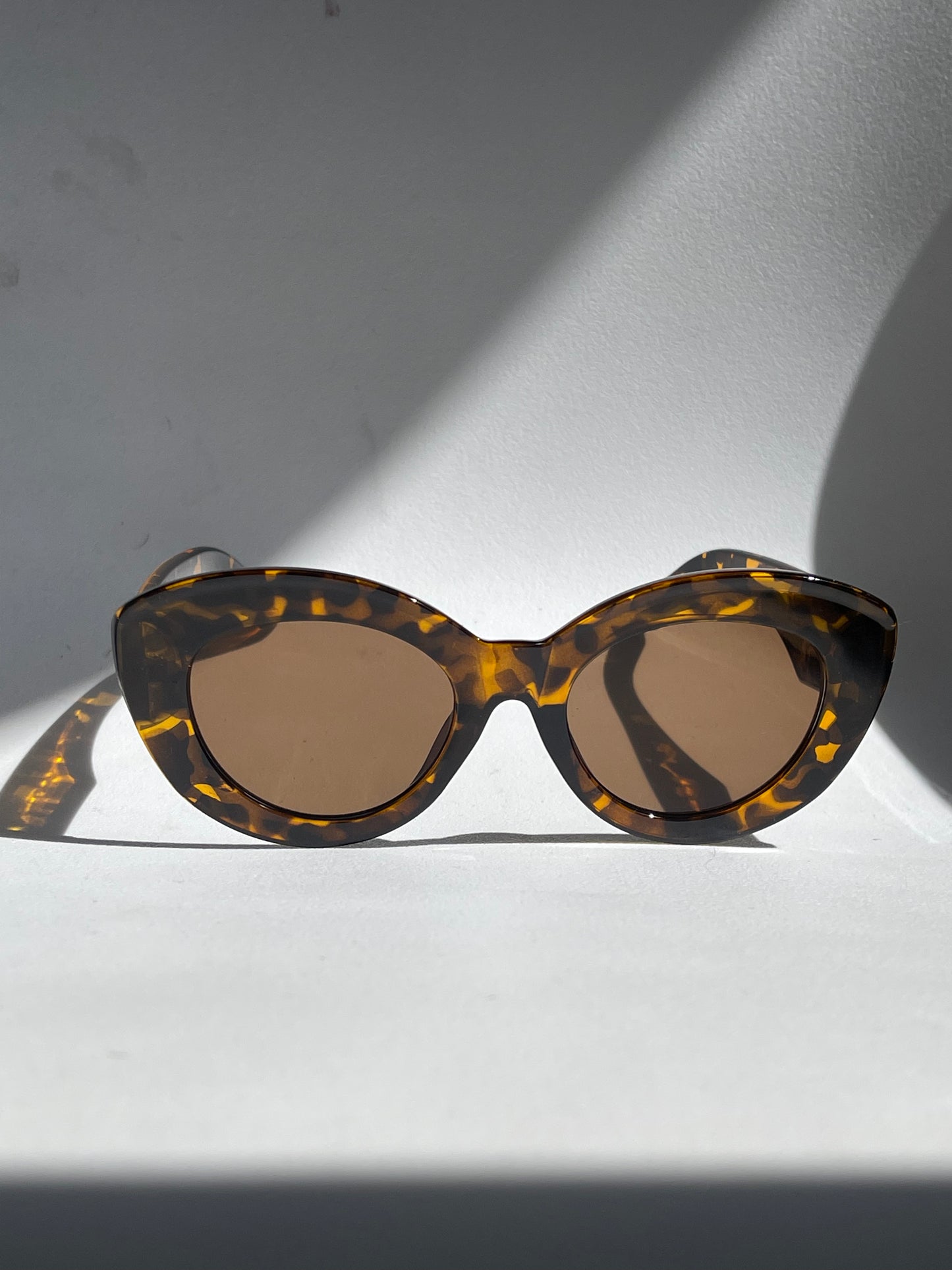 Dita Chunky Cat-Eye Sunglasses In Tortoise