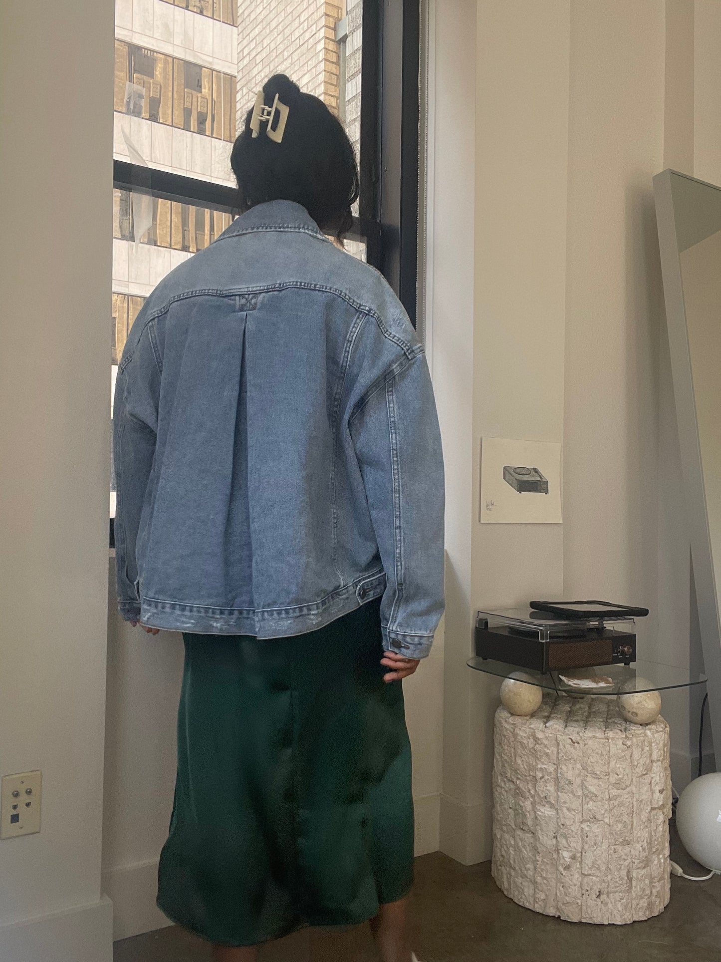 Donna Boxy Oversized Classic Denim Jacket In Light Wash