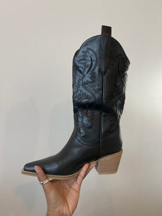 Jagger Classic Cowboy Boot In Black