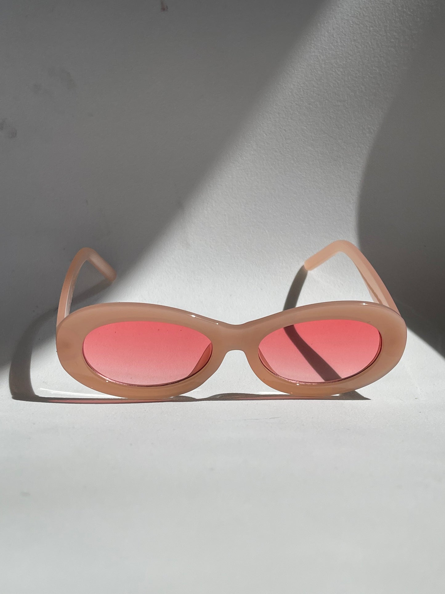 Sabrina Retro Oval Sunglasses In Taupe & Pink