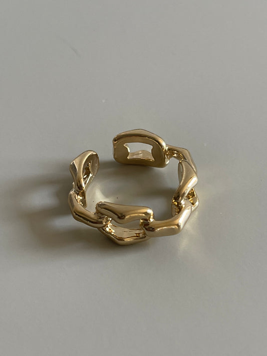 Square Chain Open Ended Ring In Gold