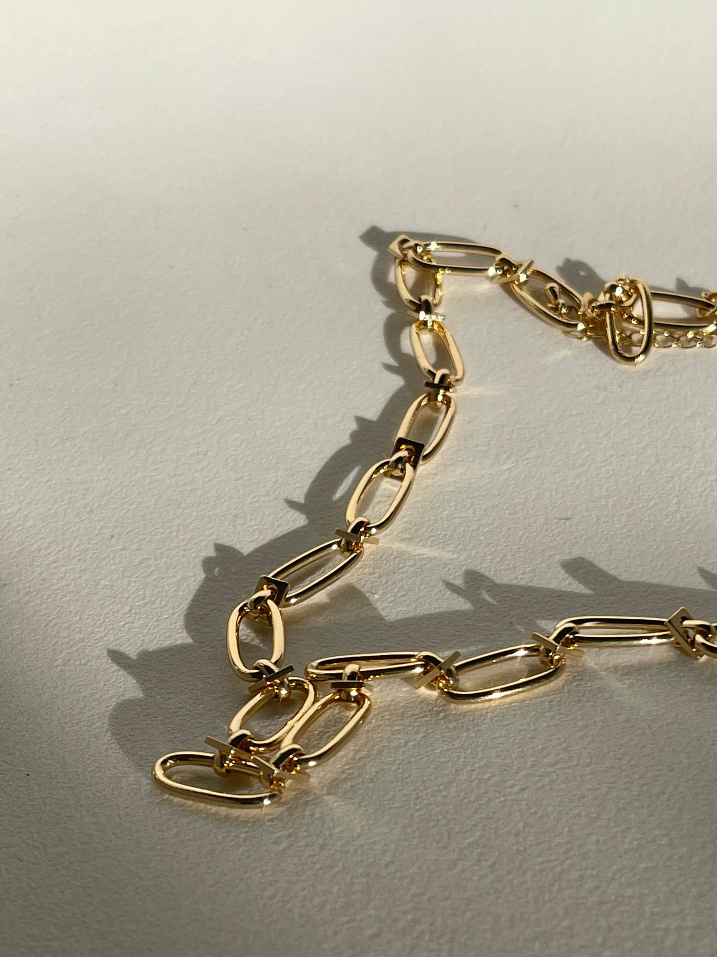 Frankie Oval Chain Link Necklace In Gold
