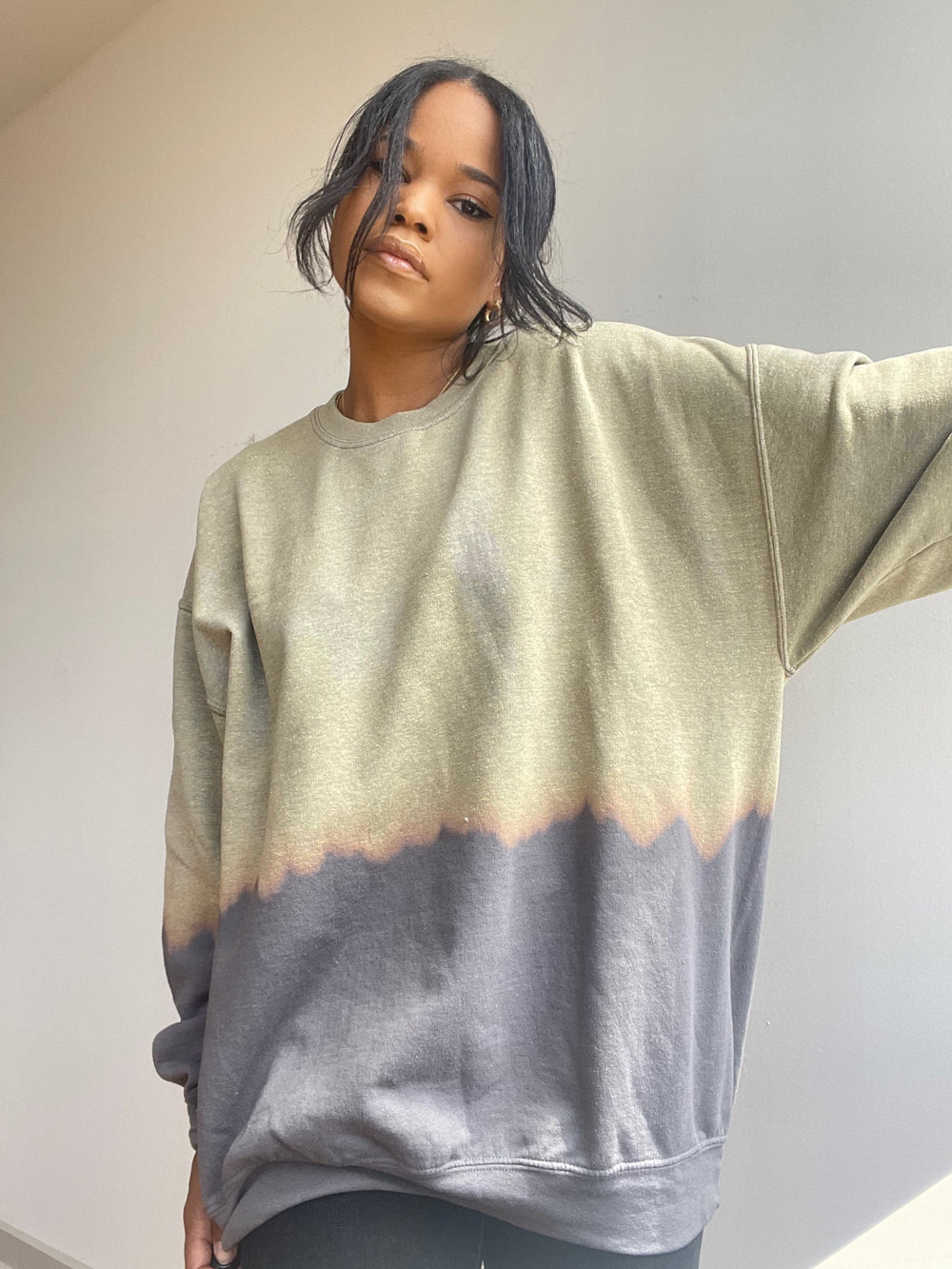 Logan Cotton Oversized Acid Pullover Sweatshirt In Olive