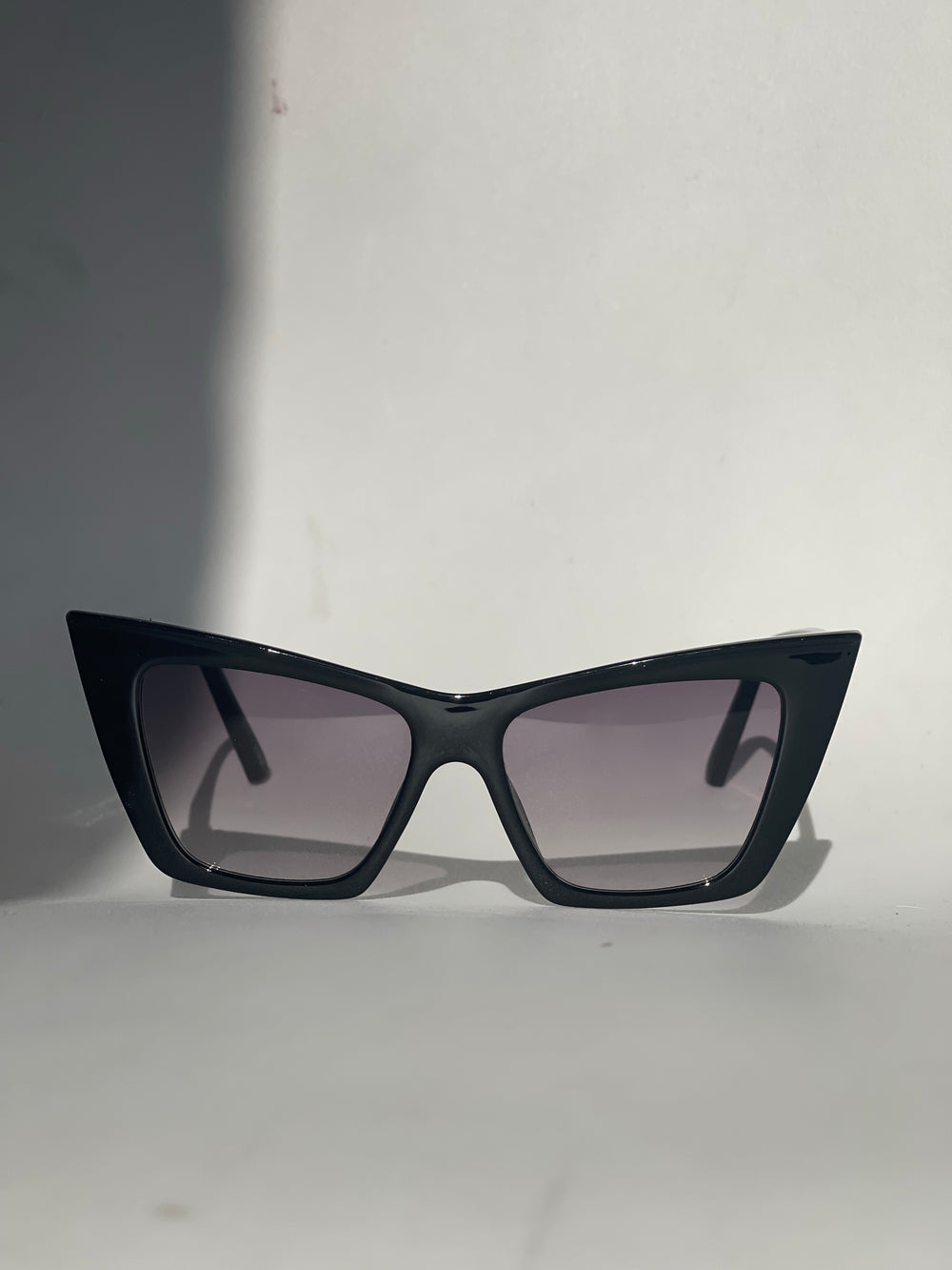 Muir Cat Eye Sunglasses In Transparent Black