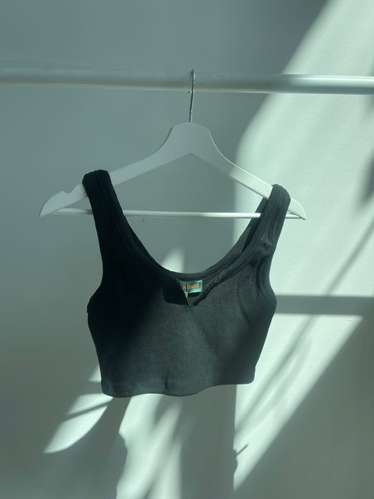 Dracy Ultra Crop Slit Tank Top In Black