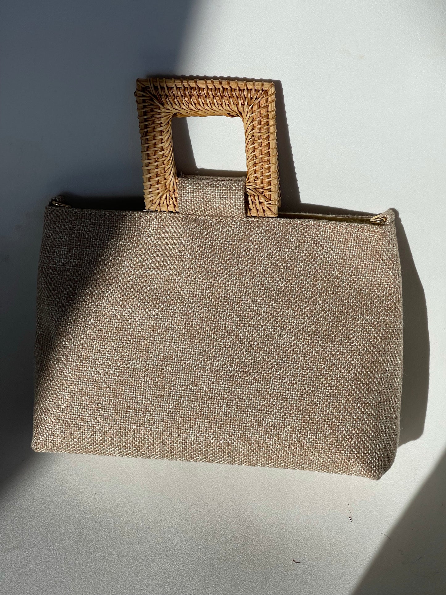 Melanie Basket Handle Linen Bag In Taupe