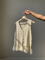 Zoe Crochet Knit Button Front Fringe Vest In Natural