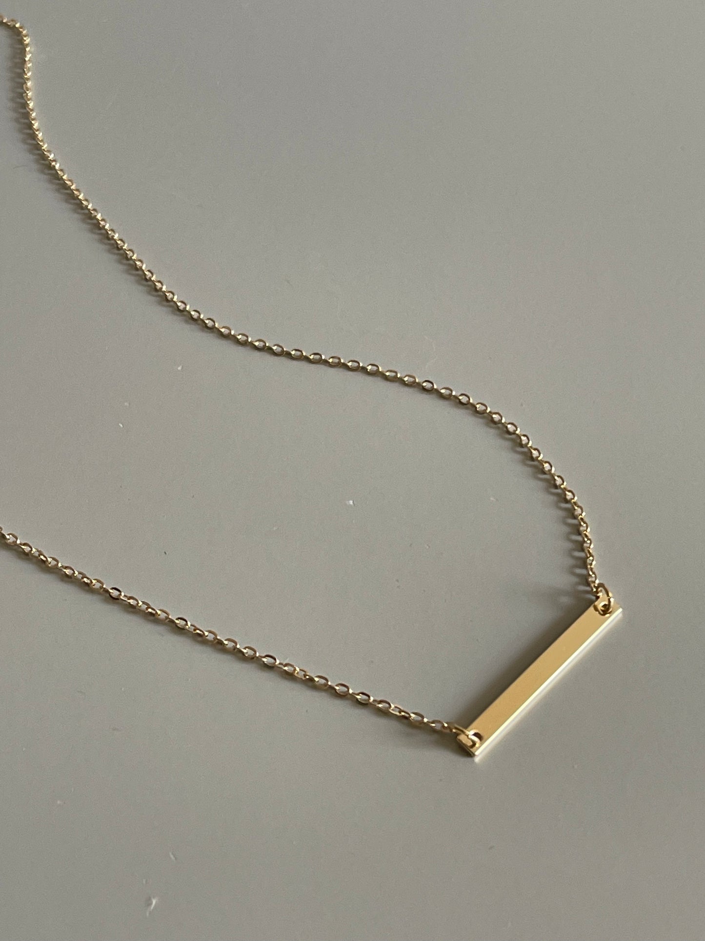 Classic Single Bar Necklace In Gold