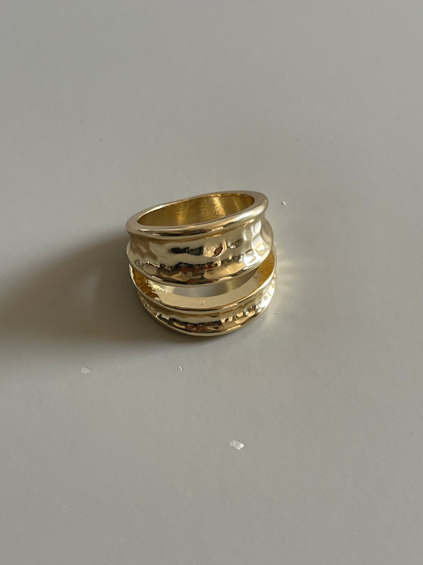 Tracy Ripple & Hammered Statement Ring In Gold