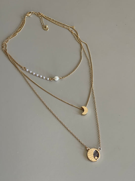 Star Moon & Pearls Layered Necklace In Gold