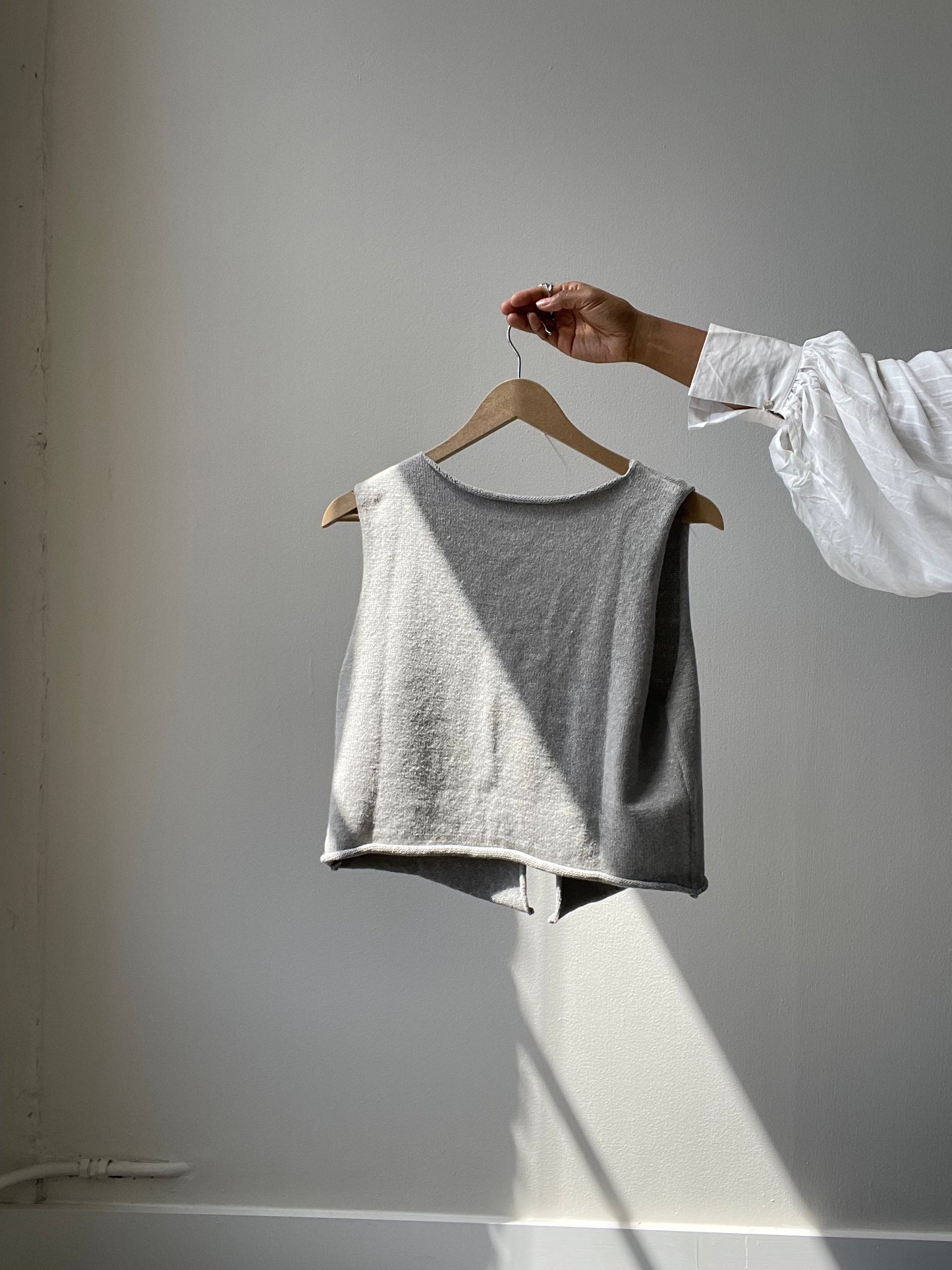 Arlette Double Front Closure Cotton Knit Vest In Grey