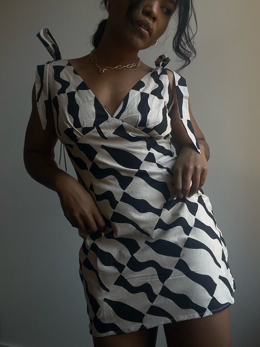 Freesia Tie-Strap Wave Check Mini Dress In Black & Taupe