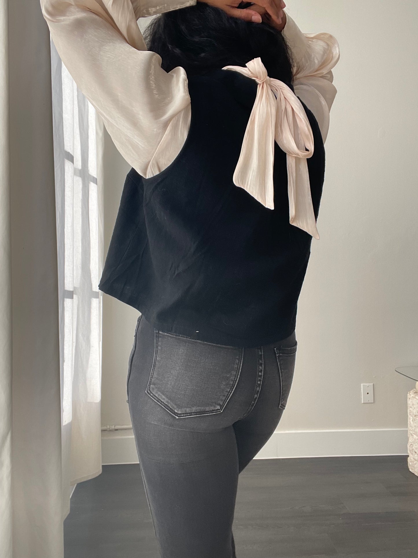Megan Cotton Linen Crop Vest In Black