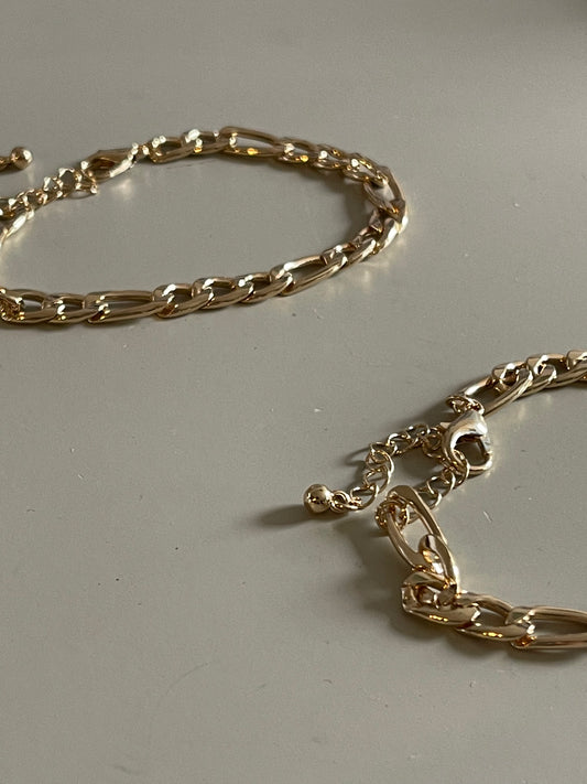 Classic Mid Double Link Chain Bracelet Set In Gold