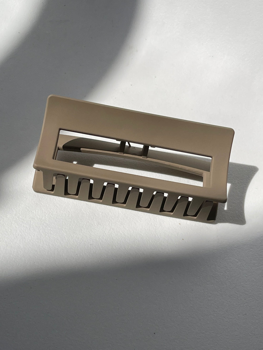 Morgan Square Claw Clip In Taupe Brown