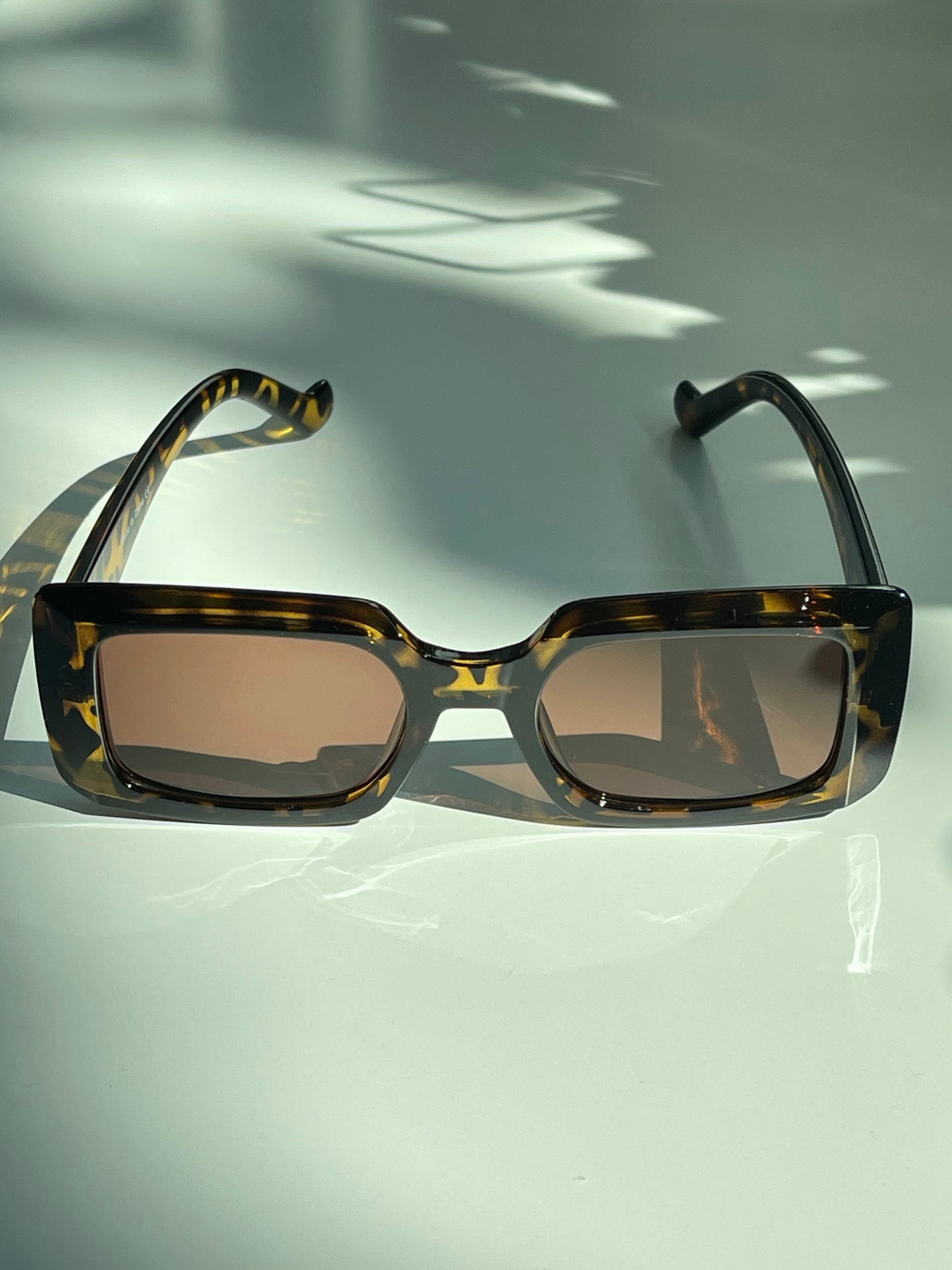 Audrey Oversized Square Sunglasses In Tortoise