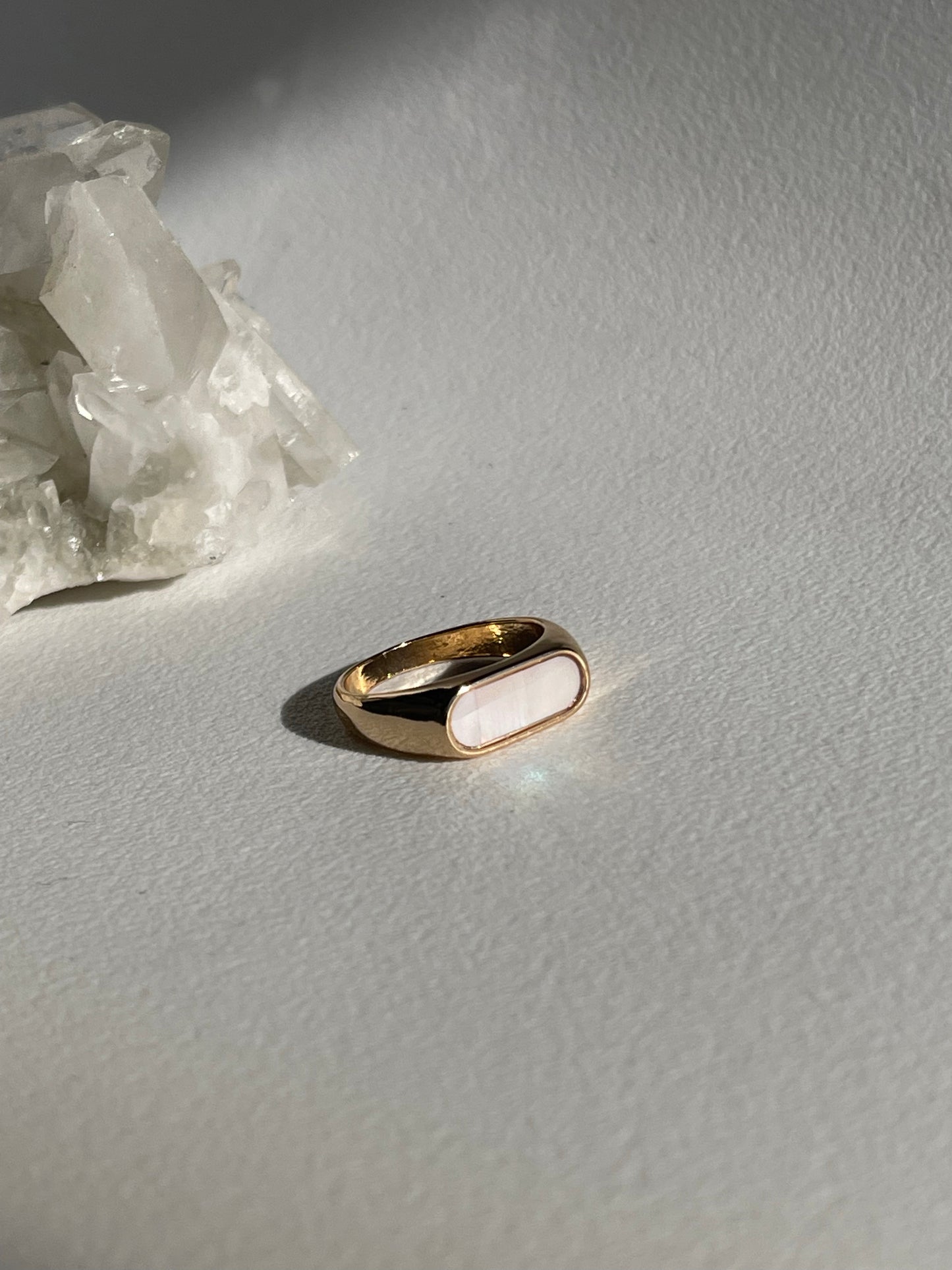 Mother Of Pearl Flat Class Ring In Ivory Gold