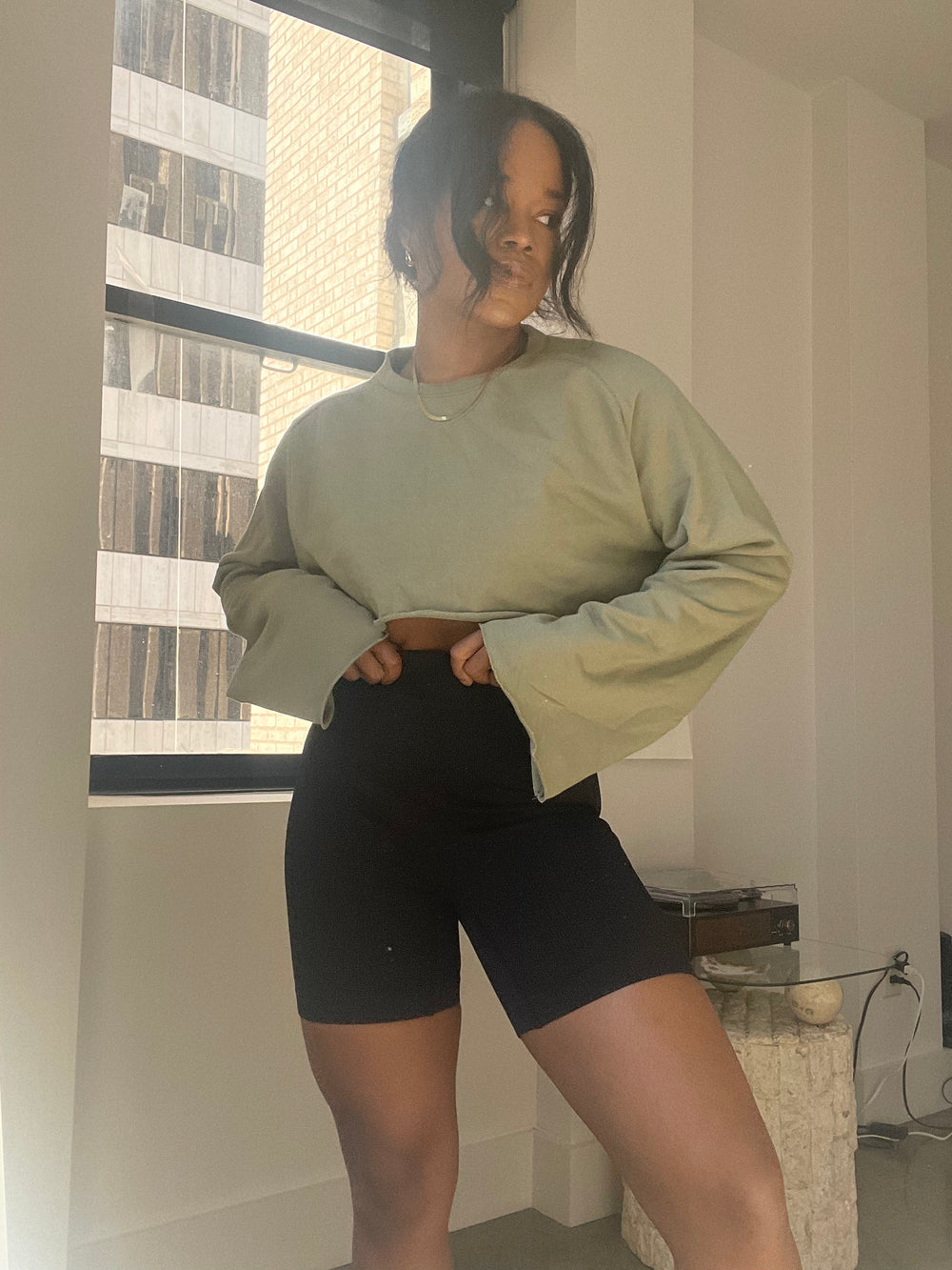 Lina Ultra Crop Crew Neck Bell Sleeve Pullover In Olive