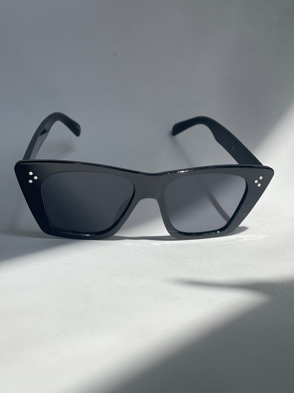 Estrella Square Cat Eye Sunglasses In Black