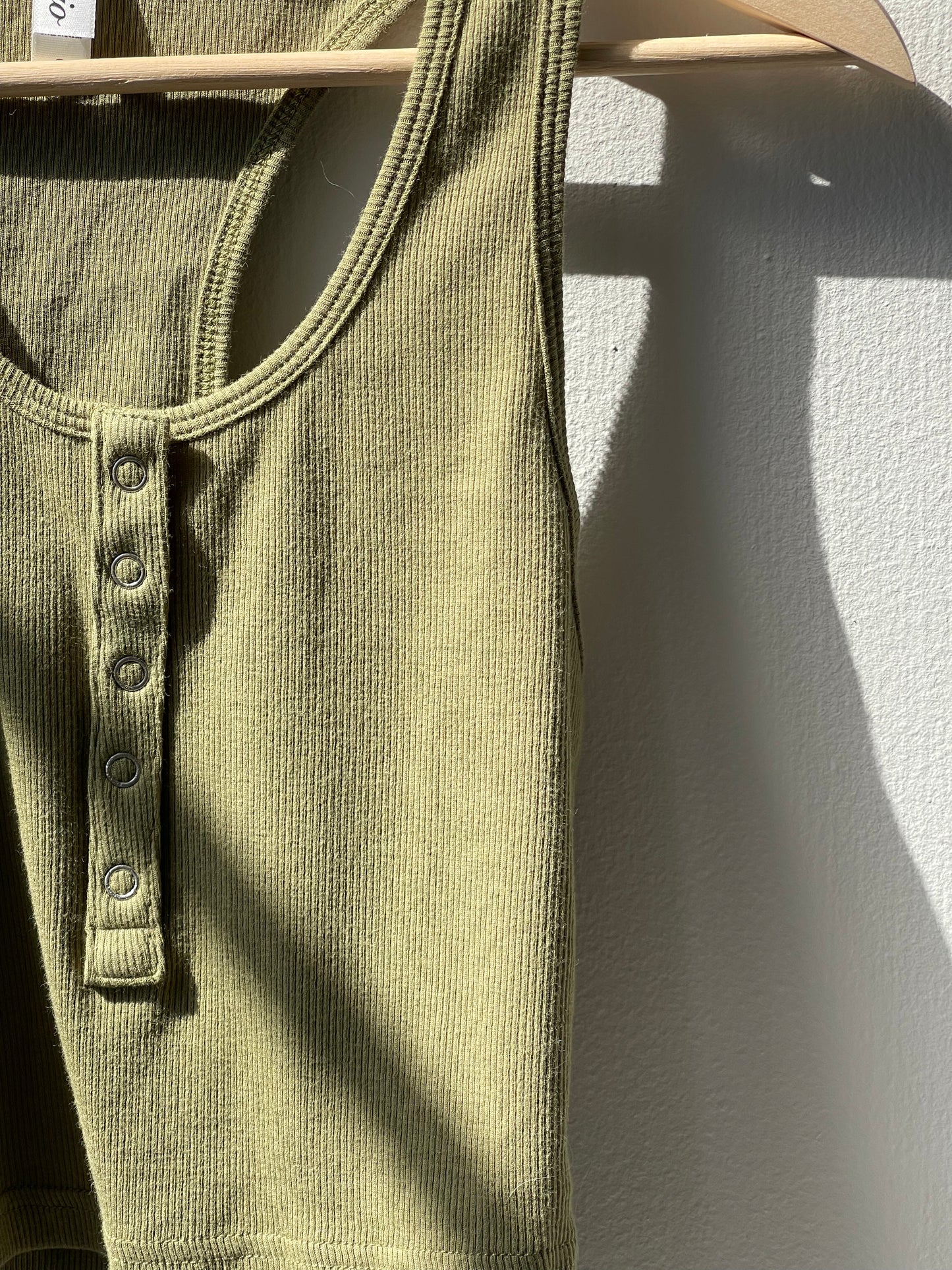 Trinity Cotton Razor Back Snap Front Ribbed Crop Tank In Olive