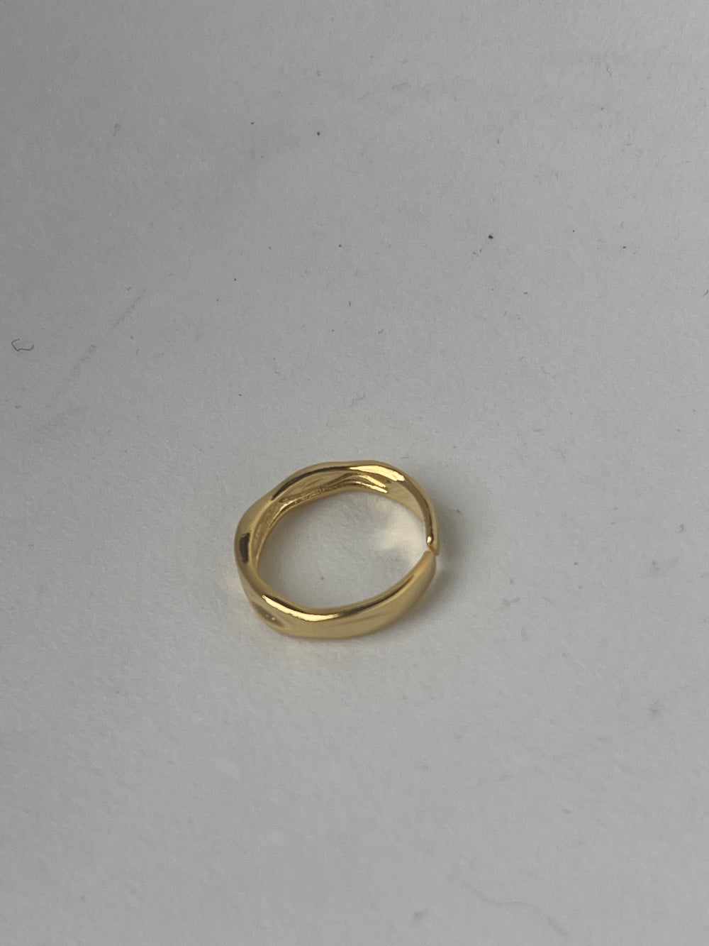 Devi Single Band Ring In Gold