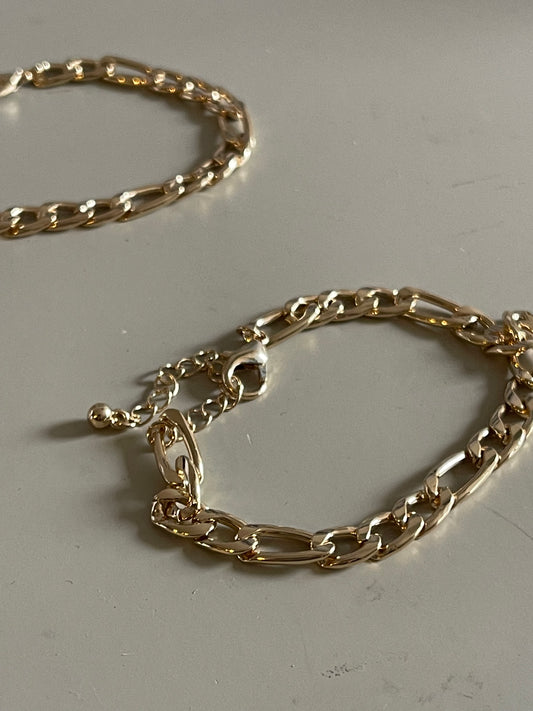 Classic Mid Double Link Chain Bracelet Set In Gold