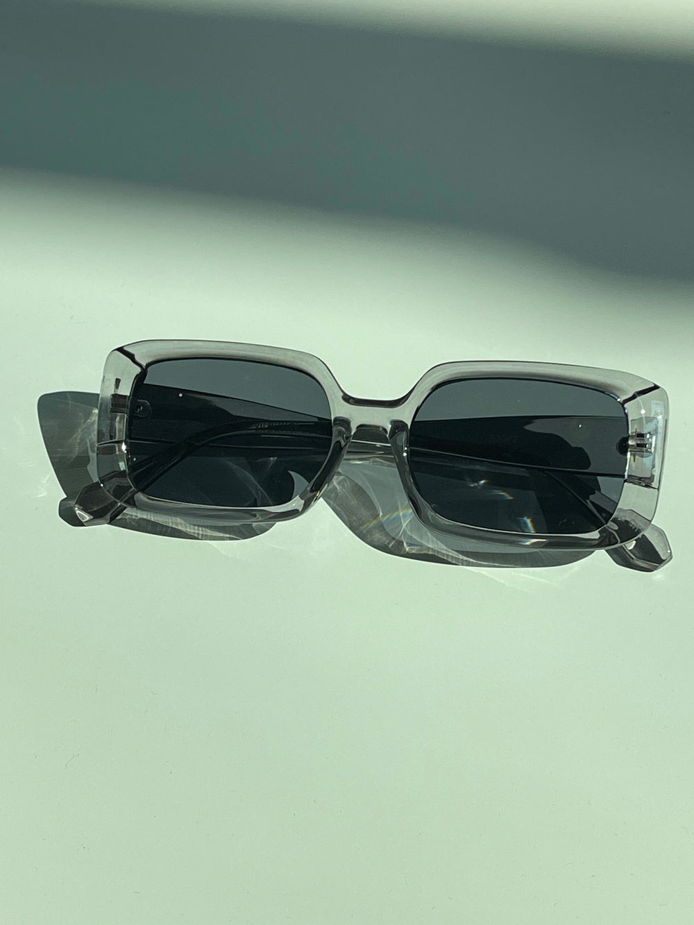 Eliza Round Square Sunglasses In Ice