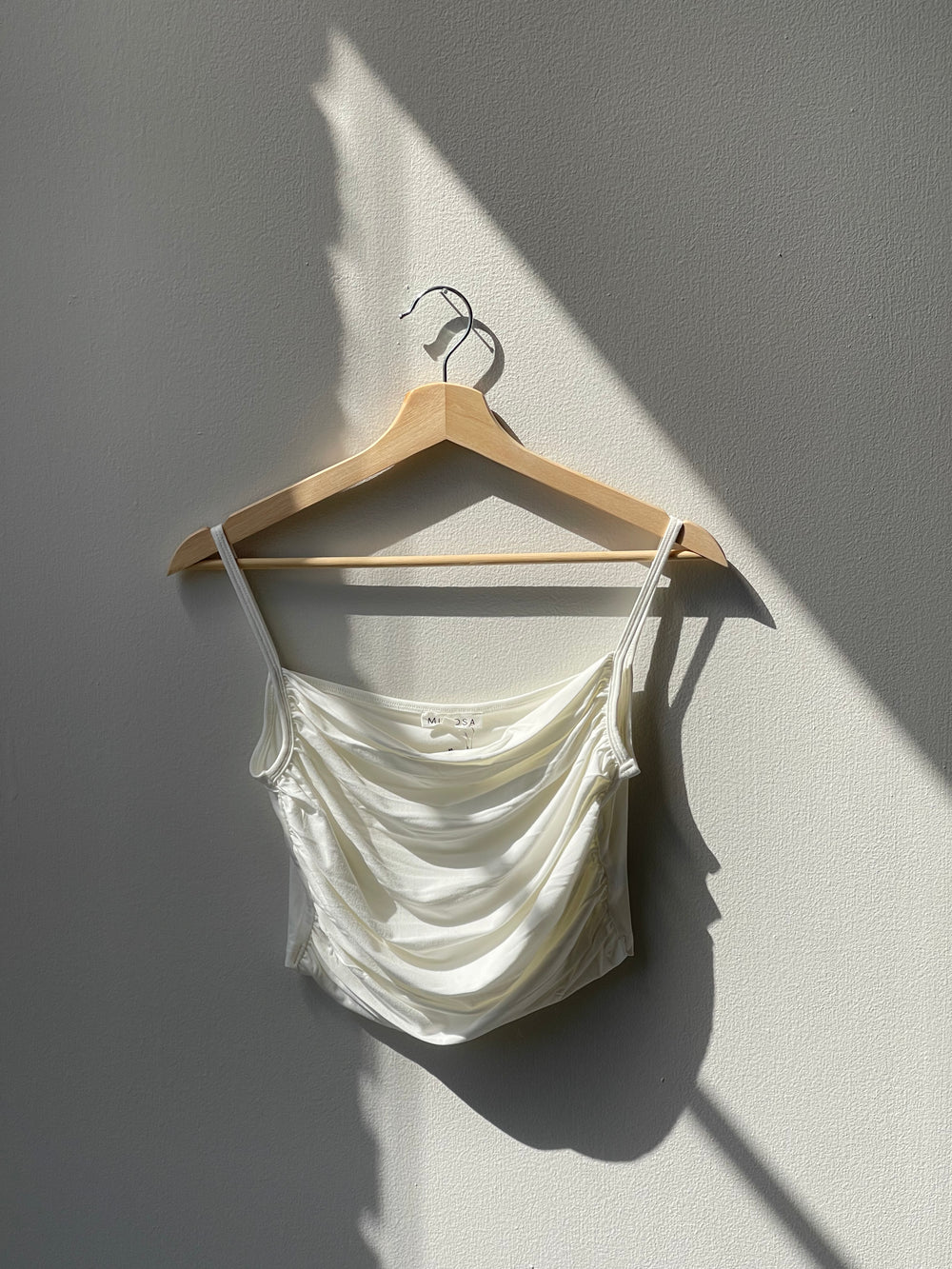 Cindy Rouged Front Cropped Cami In Ivory