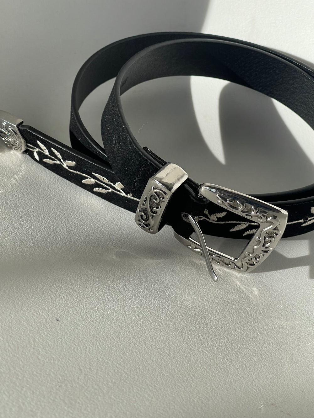 Caroline Velvet Western Floral Embroidery Belt In Black Silver