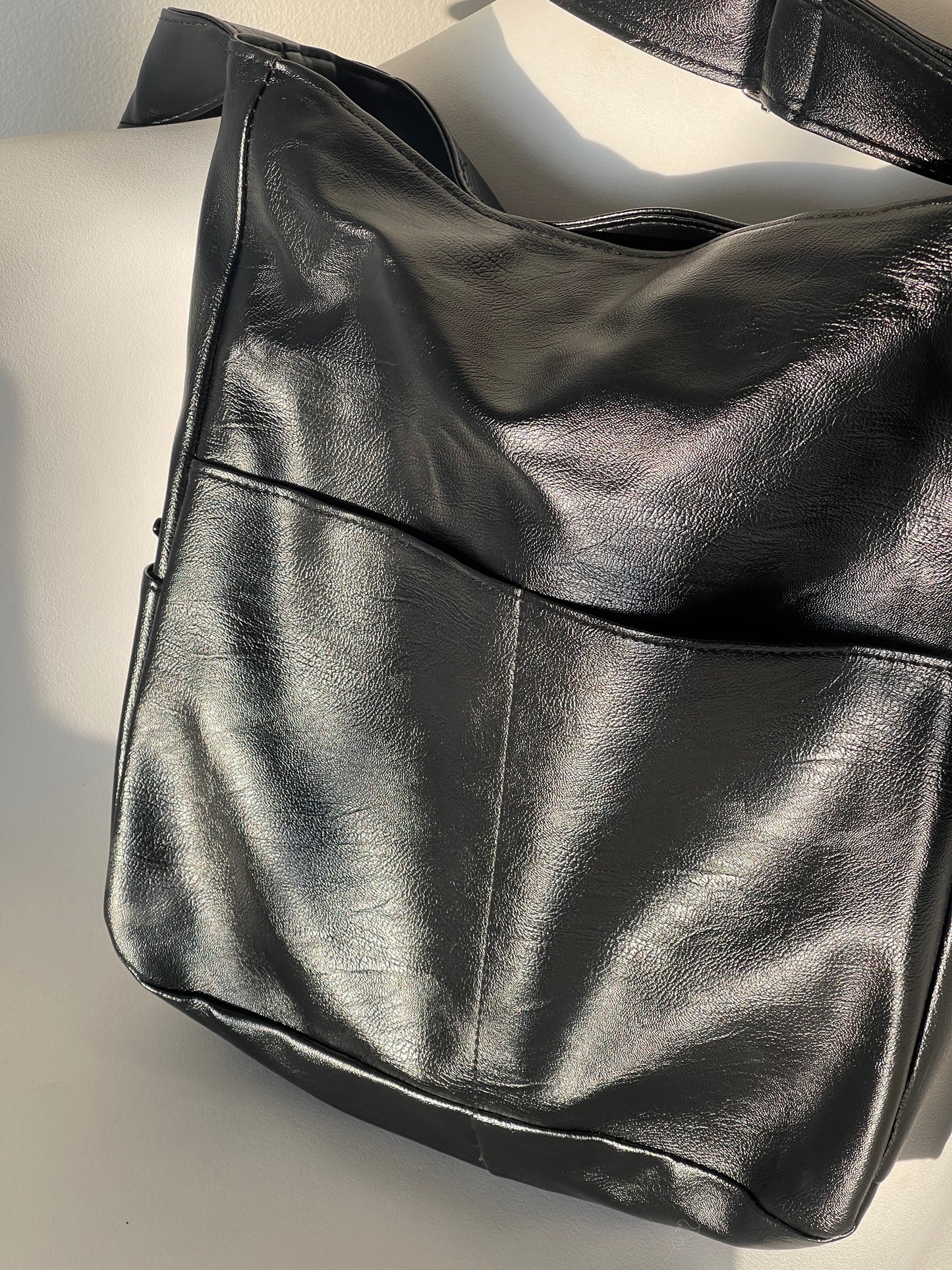 Vegan top black bag
